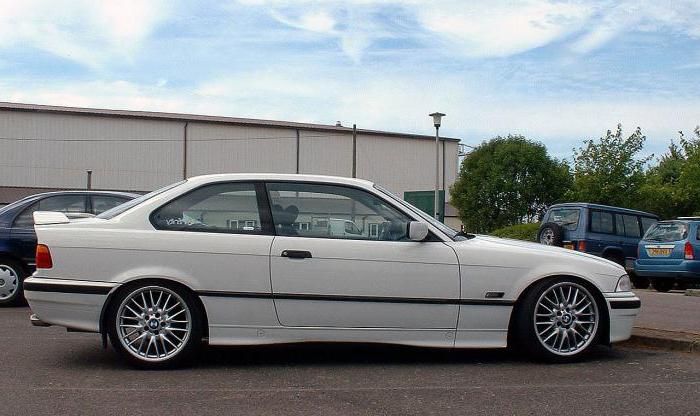 BMW 316i: specifikationer och foton