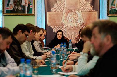 Pilgrimsfärdsservice av Moskvas patriarkat. Juridisk tjänst av den rysk-ortodoxa kyrkan