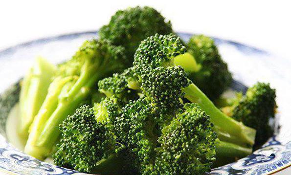 Broccoli ångad: matlagningsmöjligheter