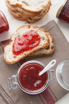 Jam från barberry för vintern