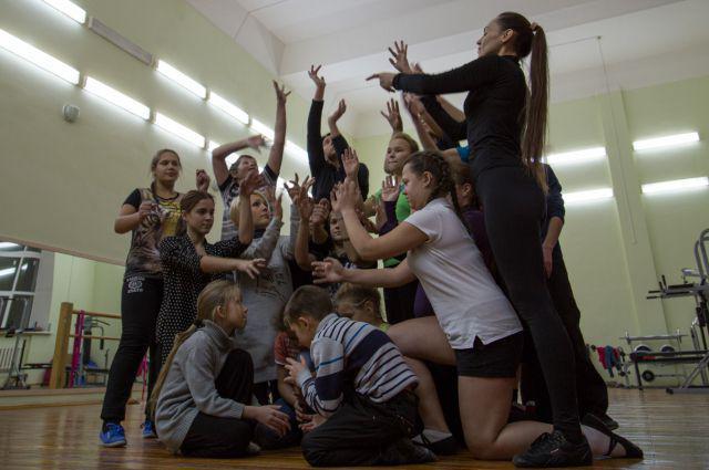 Teater av den unga åskådaren (Krasnoyarsk): repertoar, historia, foto