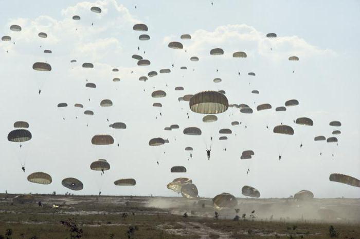 Paratrooper är en elit soldat. Beskrivning av landningen