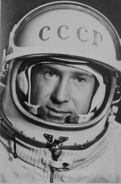 rymdpromenaden av Alexei Leonov 