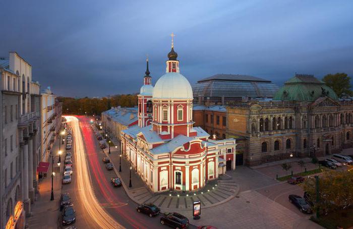 Panteleimonovskaya kyrka, St Petersburg: beskrivning och foto